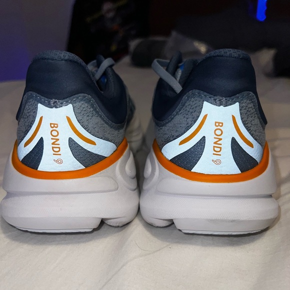 Hoka Blue Bondi 9 Shoes - Picture 6 of 8